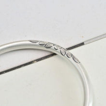 StarGems® Adjustable Chiseled lotus Handmade 999 Sterling Silver Bangle Bracelet For Women Cb0161