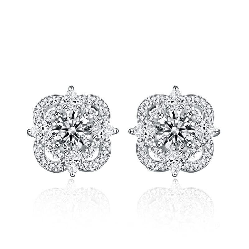 StarGems  0.5ct Moissanite 925 Silver Platinum Plated Four-leaf Clover Zirconia Stud B4652