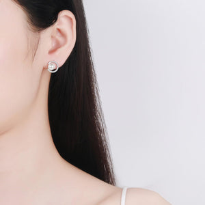StarGems® 7mm AAAA Pearls&'C'-Shape 0.132cttw Moissanite 925 Silver Platinum Plated Stud Earrings EX081